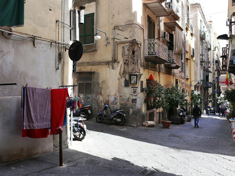 Испанские кварталы, или Неаполь с изнанки (10/11)