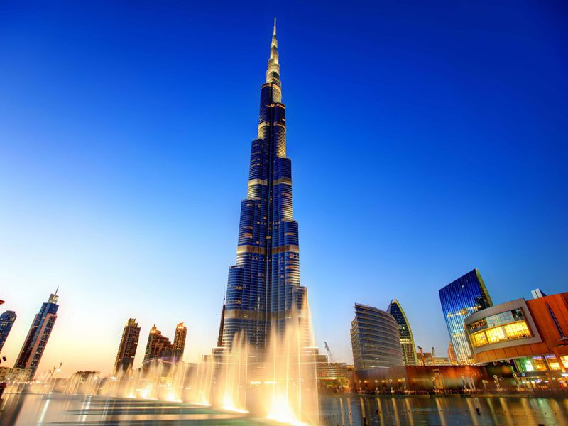 По Дубаю на кабриолете (2/15)