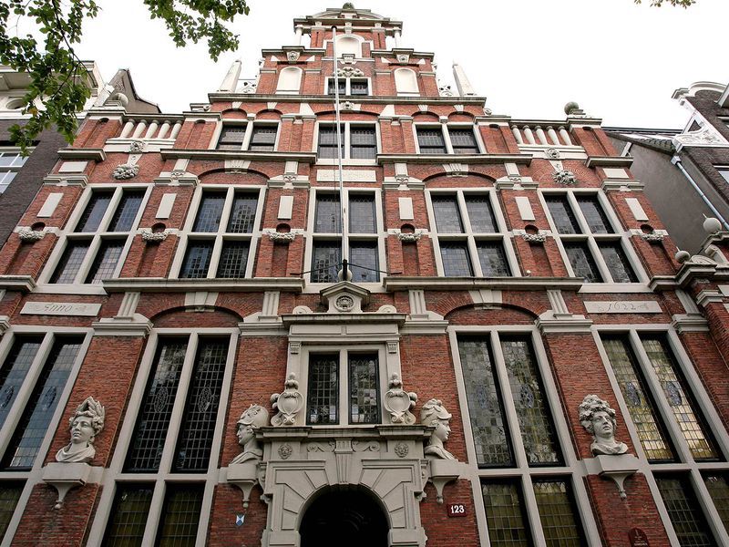 Мистика Амстердама (2/9)