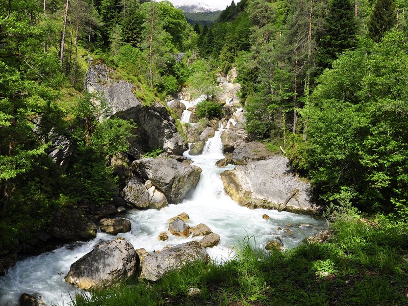 На внедорожнике — к самым живописным местам Абхазии! (3/12)