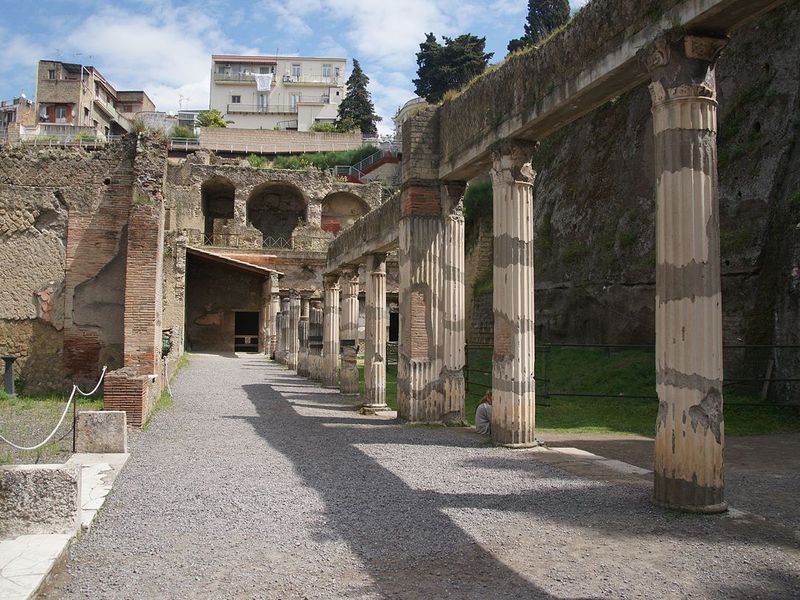 Билеты в Помпеи и Геркуланум без очереди (10/11)
