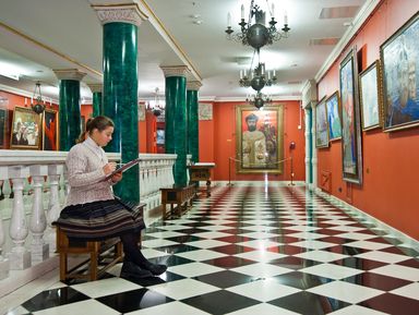 Лестница одиночества: шедевры галереи Глазунова