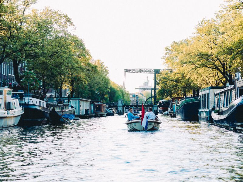 На шлюпке по каналам Амстердама (6/15)