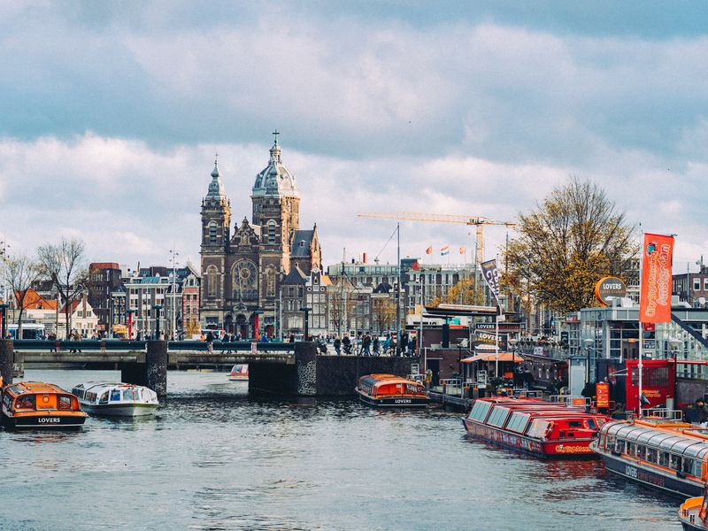 На шлюпке по каналам Амстердама (14/15)