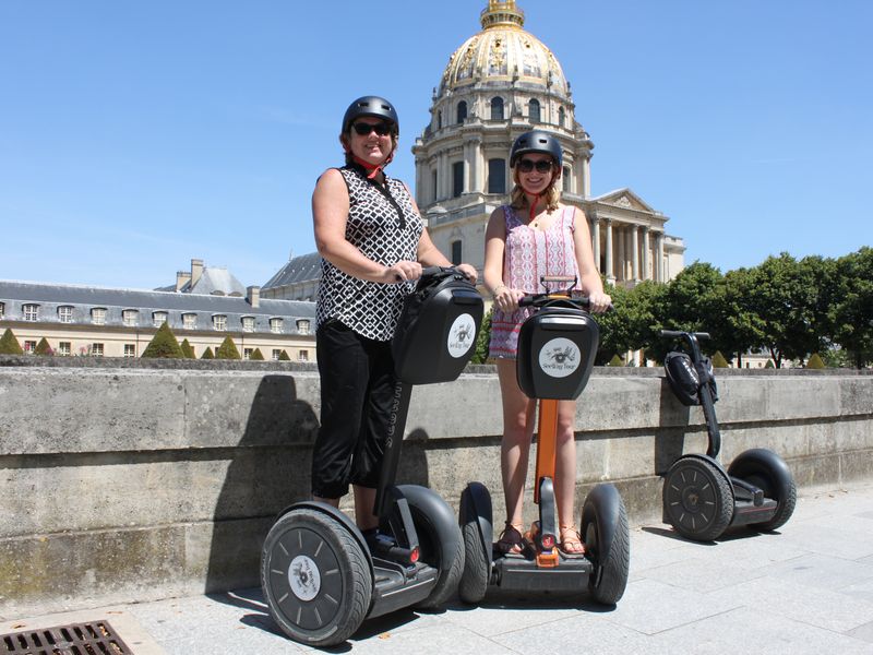 Экскурсионная программа москва. Порт авентура испания аттракционы. Сокольнический парк москва. Необычные экскурсии. Молодежь в парке.